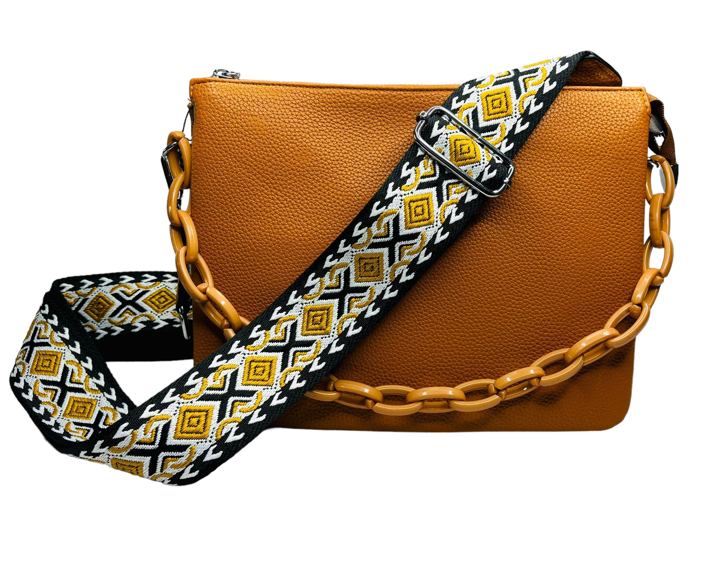 A tan crossbody bag featuring a stylish chain strap, perfect for casual outings and everyday use.